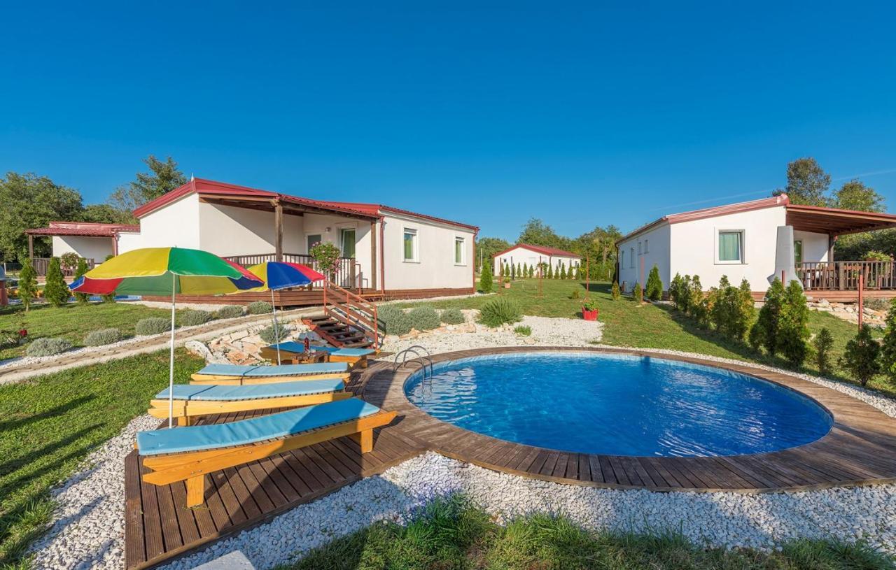 Holiday Park Village Jelovci Kringa Exterior foto