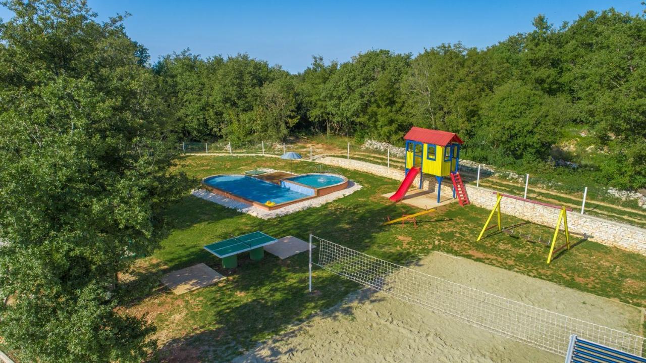 Holiday Park Village Jelovci Kringa Exterior foto
