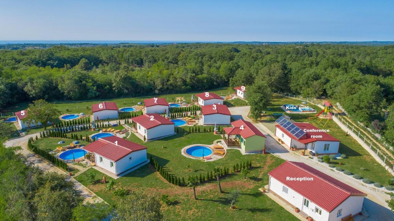 Holiday Park Village Jelovci Kringa Exterior foto
