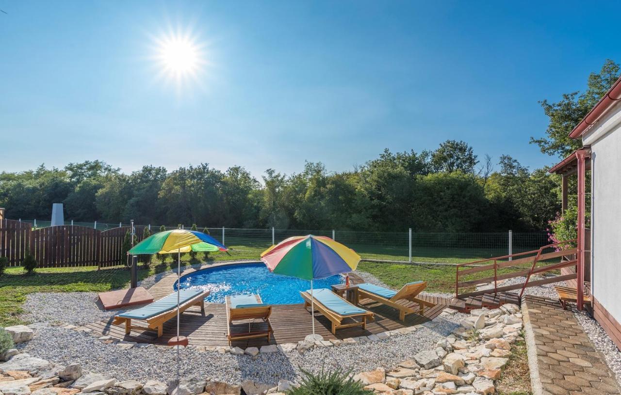 Holiday Park Village Jelovci Kringa Exterior foto